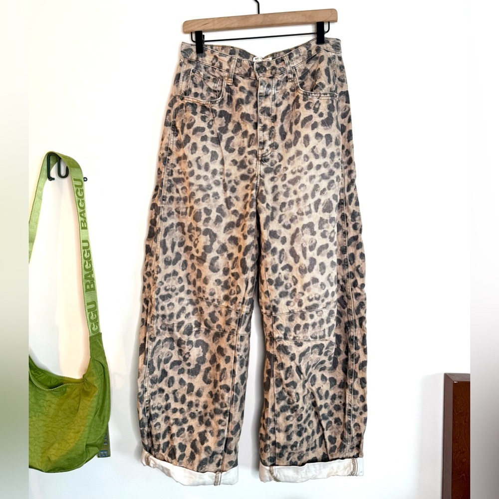 Free People Good Luck Barrel Jeans Leopard size 27 L long inseam.